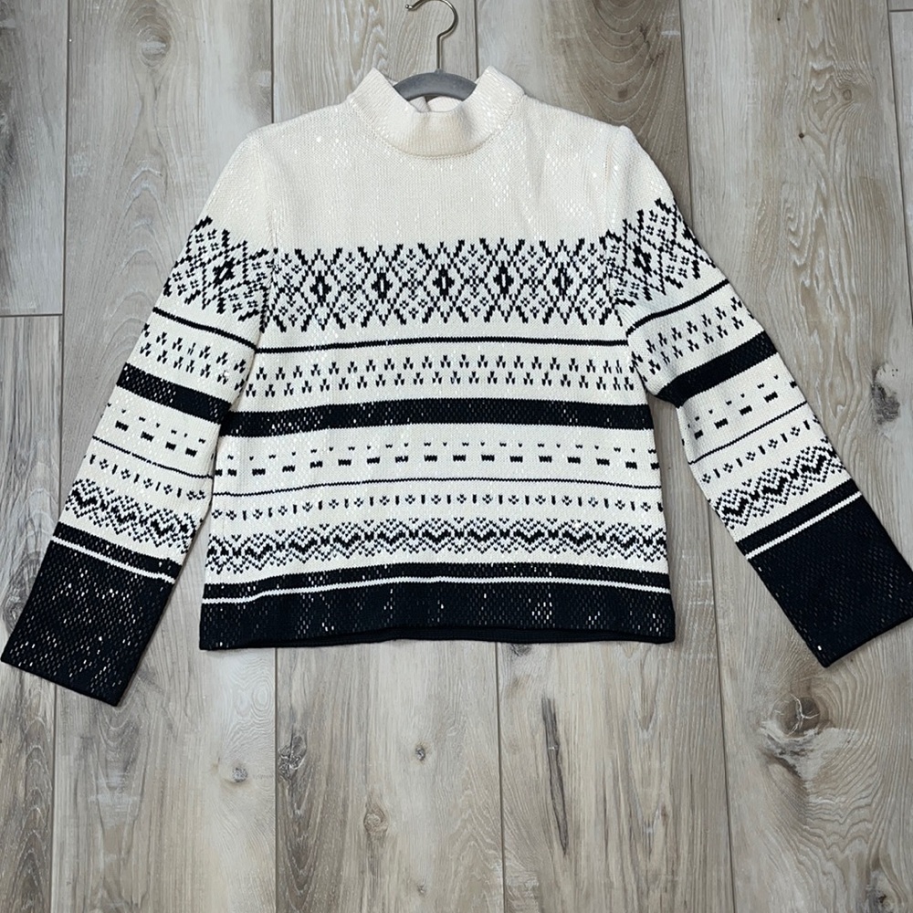 St. John Collection Nordic Sweater Paillettes Size Medium